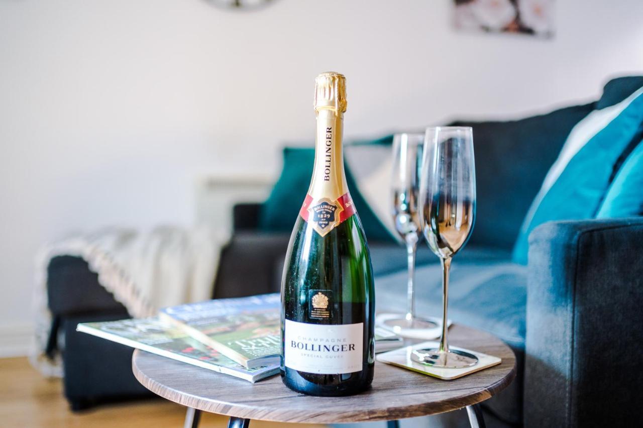 Stylish Chester City Centre Apartment By 53 Degrees Property, Ideal For Couples & Business Professionals - Sleeps 4 Esterno foto