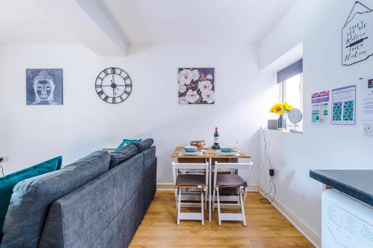 Stylish Chester City Centre Apartment By 53 Degrees Property, Ideal For Couples & Business Professionals - Sleeps 4 Esterno foto